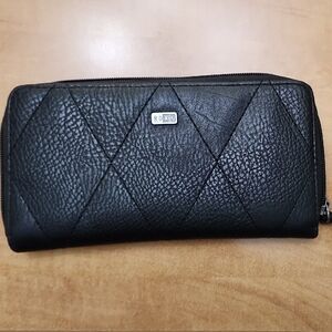 ROXY‎ Brand Quilted Leather Wallet